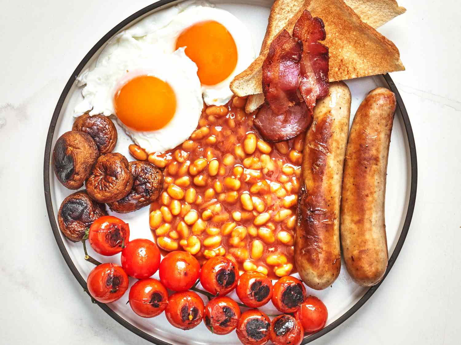 8739702_Full-English-Breakfast_Dotdash-Meredith-Food-Studios_4x3-69803e0fd92c411f98991dd4bcf34f44
