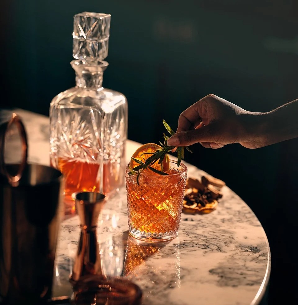 whisky-8443152_1280-1